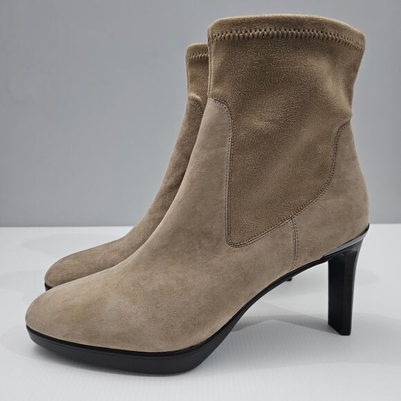 NEW Donald Pliner Italia Ankle Bootie Womens 10 Biscotti Tan Suede Stiletto Heel - Picture 1 of 14